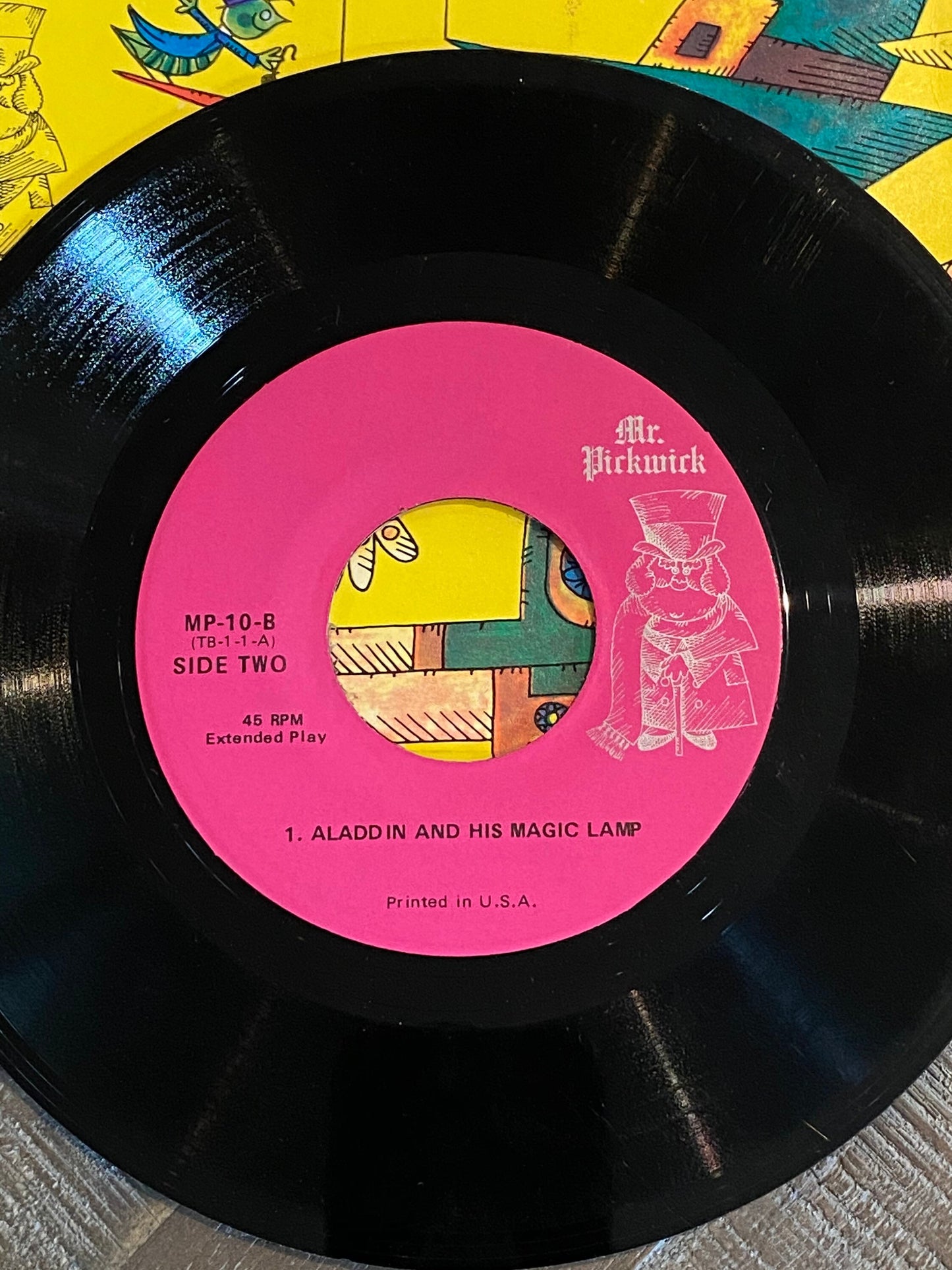 Mr. Pickwick Extended Play Record Double Record Pinocchio and Aladdin