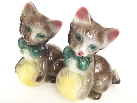 Royal Copley Large Kitten Figurine Set of Two