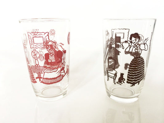 Bustling Betty Swanky Swigs Kraft Food Jars Juice Glasses