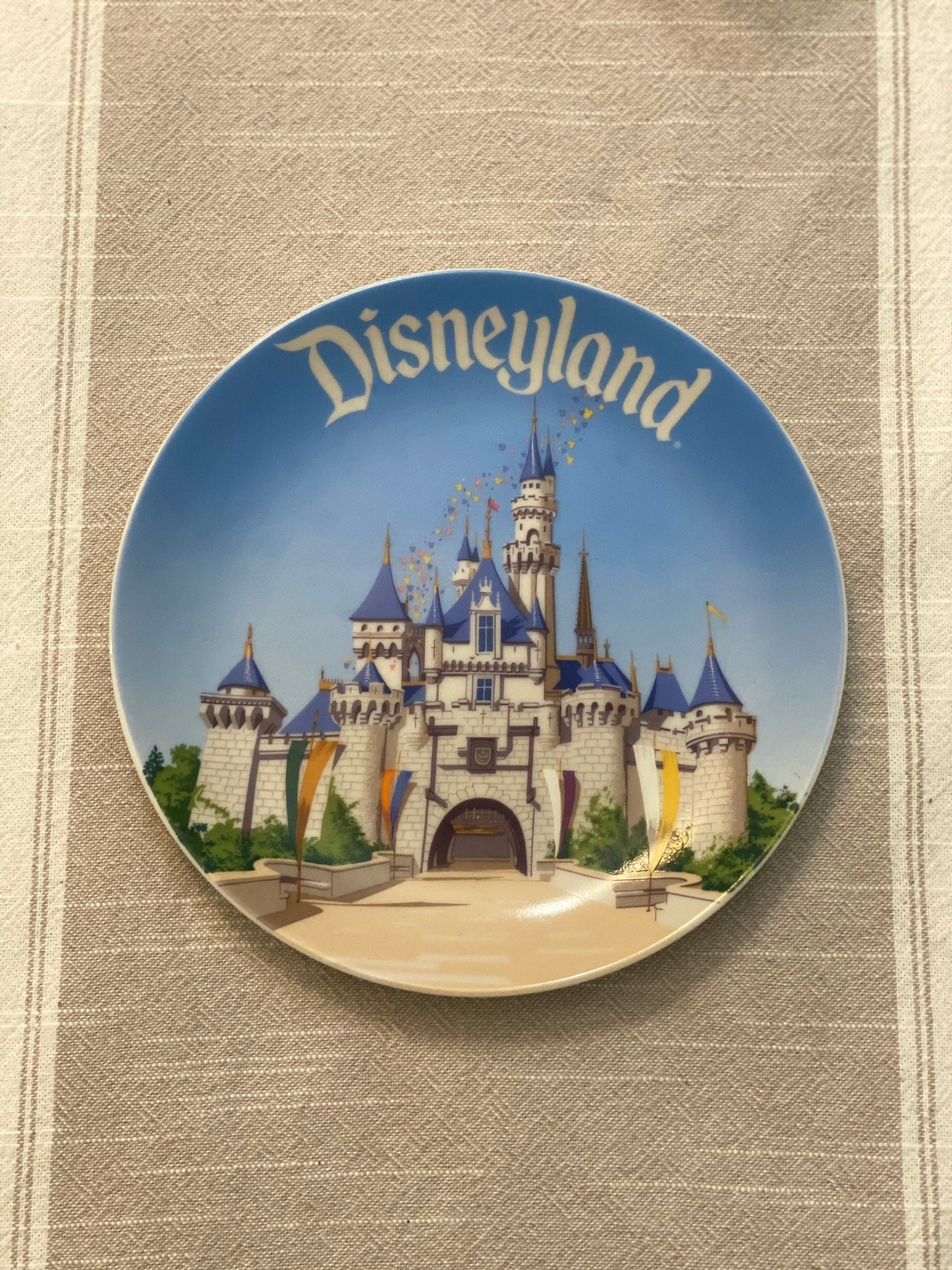 Disneyland  Souvenir Plate