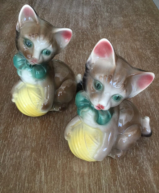 Royal Copley Large Kitten Figurine Set of Two